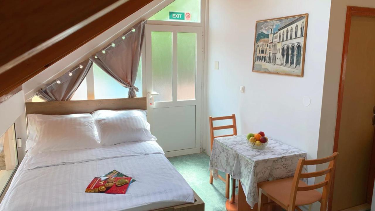 Laura Studio Apartman Mlini Extérieur photo